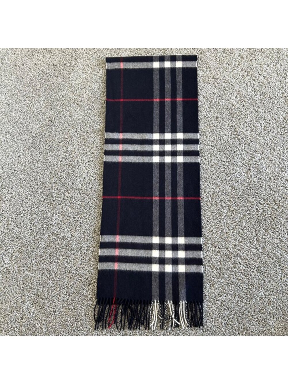 Burberry Black 100% Cashmere Checkered Scarf With Fringe Made In Scotland - Picture 4 of 7